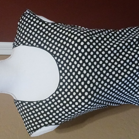 Max Studio - Picture 2 of 8